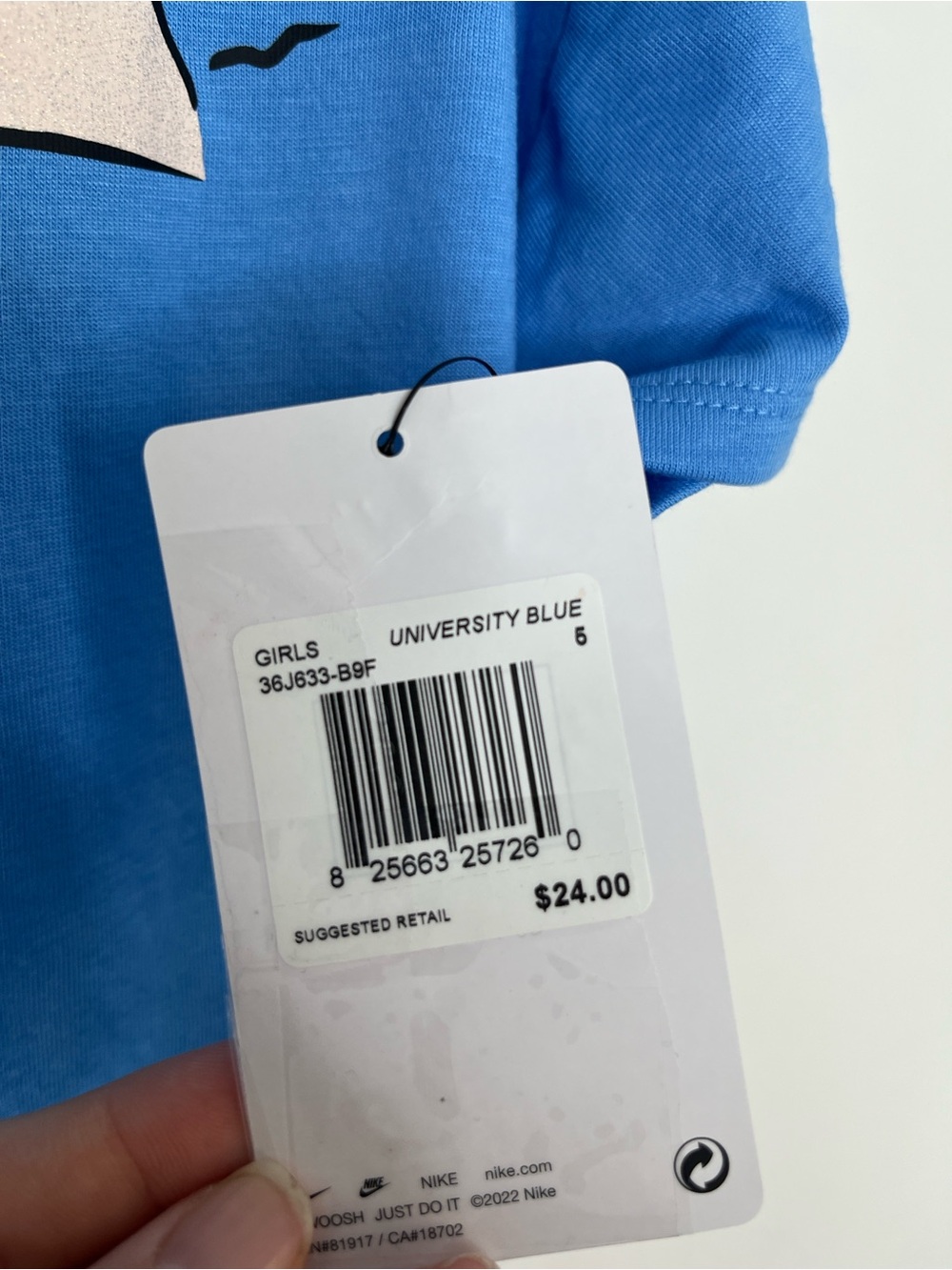 Nike Girls Short Sleeve T Shirt Size 5 - Picture 4 of 6